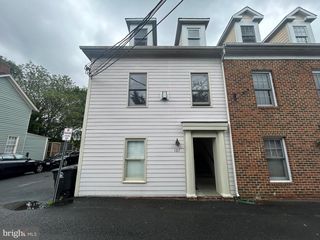 107 Royal St SW Ste 106, Leesburg, VA 20175