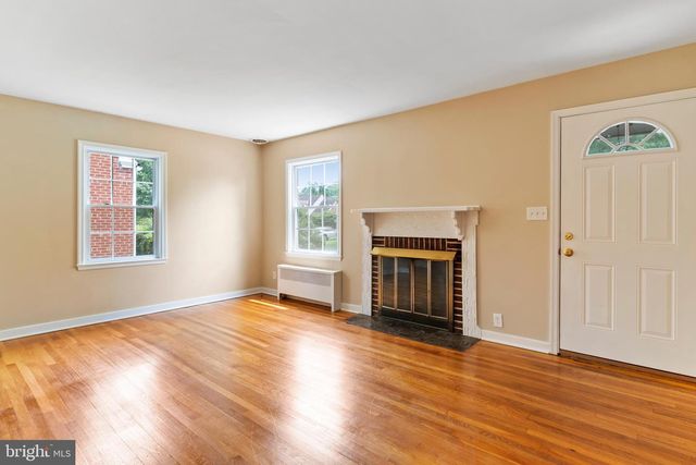 1704 WYNDHAM RD, Camp Hill, PA 17011