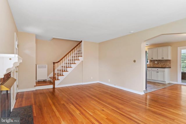 1704 WYNDHAM RD, Camp Hill, PA 17011