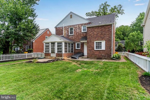 1704 WYNDHAM RD, Camp Hill, PA 17011