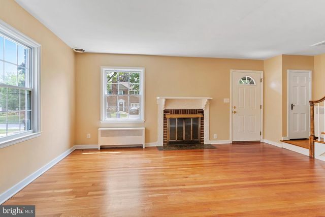 1704 WYNDHAM RD, Camp Hill, PA 17011