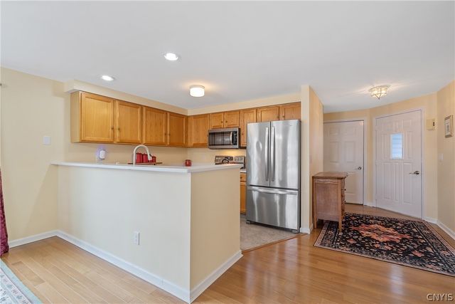 307 Clouds View Circle, Camillus, NY 13031