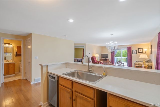 307 Clouds View Circle, Camillus, NY 13031