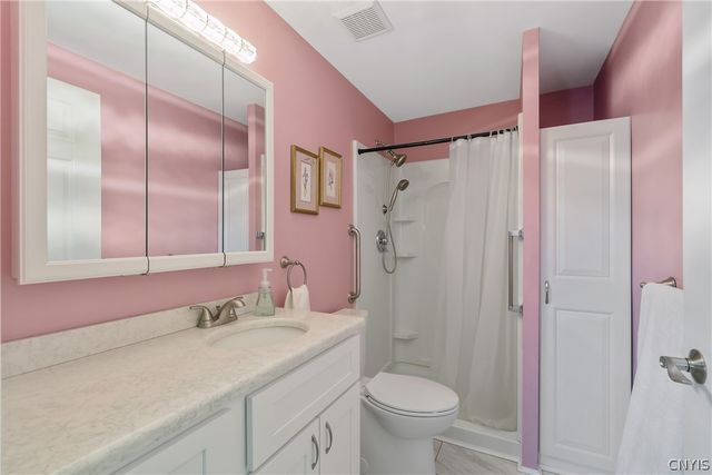 307 Clouds View Circle, Camillus, NY 13031