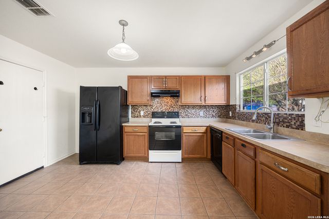 5415 Burgate Farm, San Antonio, TX 78228