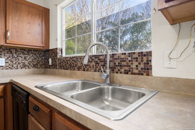 5415 Burgate Farm, San Antonio, TX 78228