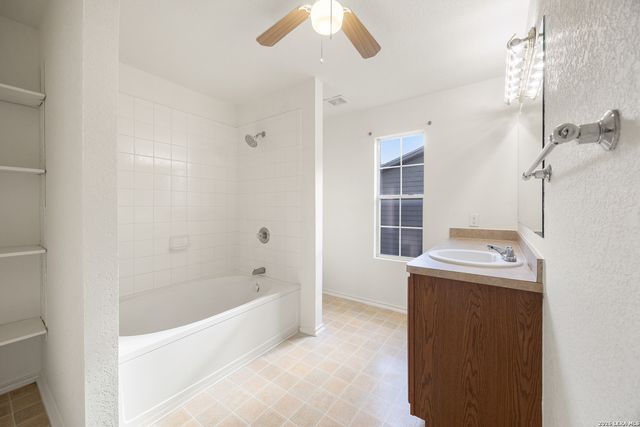 5415 Burgate Farm, San Antonio, TX 78228