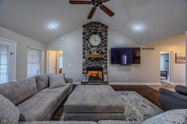 22766 Rumor Lane, Waynesville, MO 65583