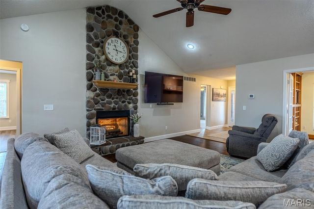 22766 Rumor Lane, Waynesville, MO 65583