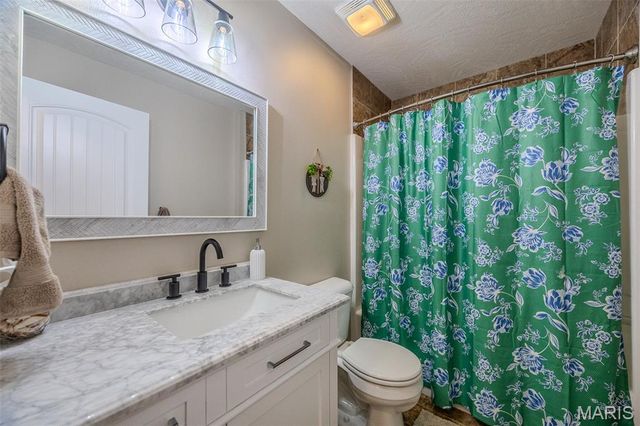 22766 Rumor Lane, Waynesville, MO 65583