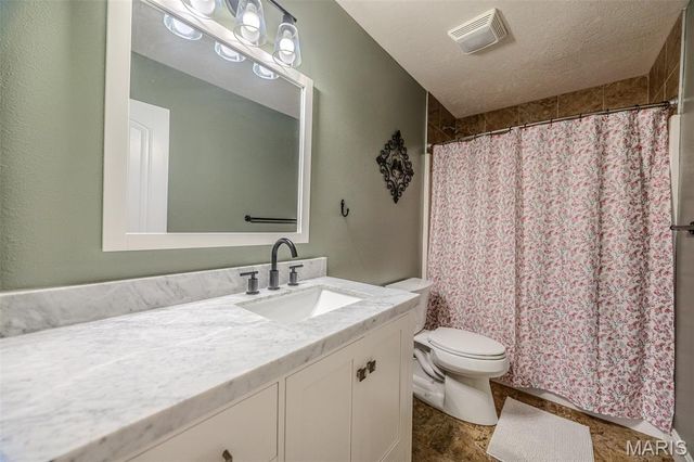 22766 Rumor Lane, Waynesville, MO 65583