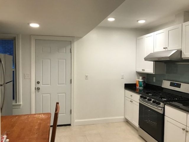 17 George St 2, Somerville, MA 02145