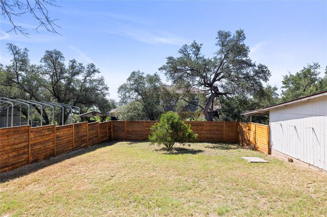 925 Windy Shores LOOP, Spicewood, TX 78669