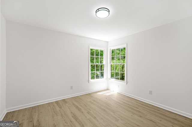649 Mountain Hbr, Stone Mountain, GA 30087