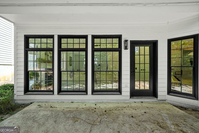 649 Mountain Hbr, Stone Mountain, GA 30087