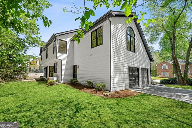 649 Mountain Hbr, Stone Mountain, GA 30087