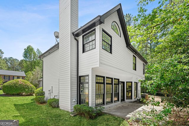 649 Mountain Hbr, Stone Mountain, GA 30087