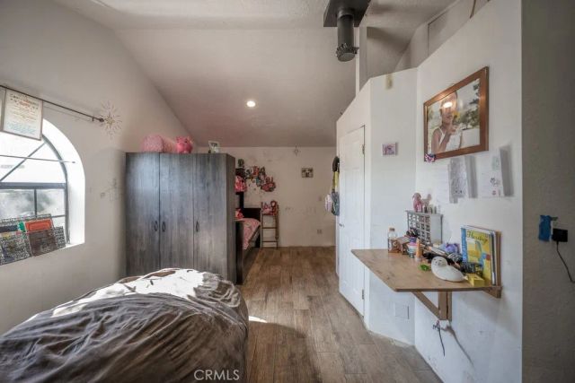 9555 Hierba Road, Agua Dulce, CA 91390