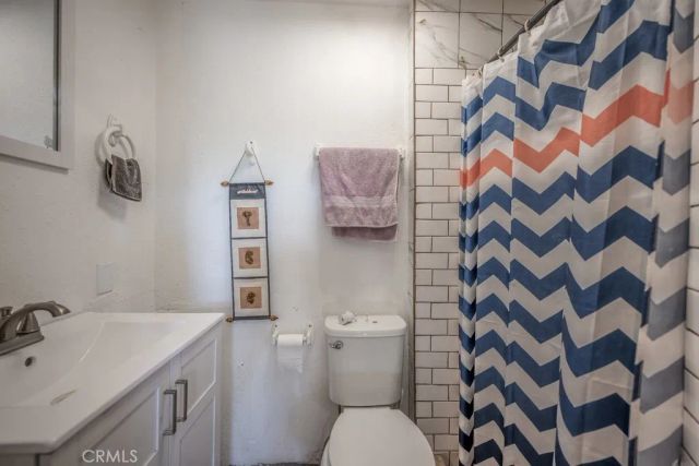9555 Hierba Road, Agua Dulce, CA 91390