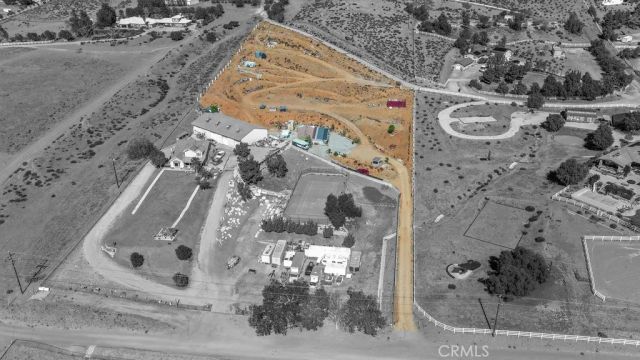 9555 Hierba Road, Agua Dulce, CA 91390