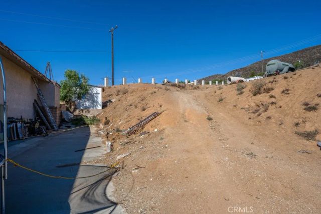 9555 Hierba Road, Agua Dulce, CA 91390