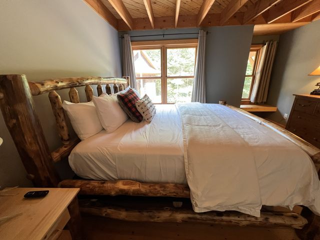 87645 Bjorn Road, Bayfield, WI 54814