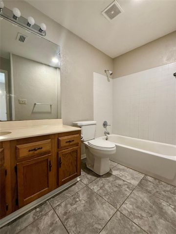 4411 Rattan Avenue, Bay City, TX 77414