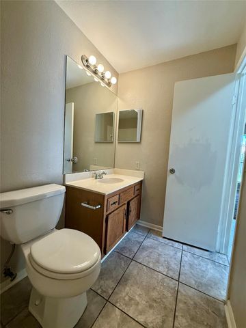 4411 Rattan Avenue, Bay City, TX 77414