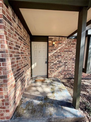 4411 Rattan Avenue, Bay City, TX 77414