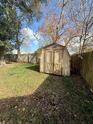 4411 Rattan Avenue, Bay City, TX 77414