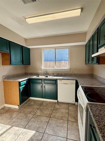 4411 Rattan Avenue, Bay City, TX 77414