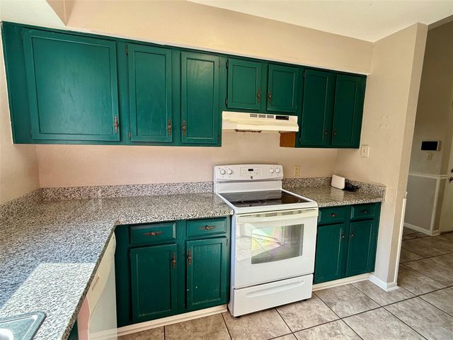 4411 Rattan Avenue, Bay City, TX 77414