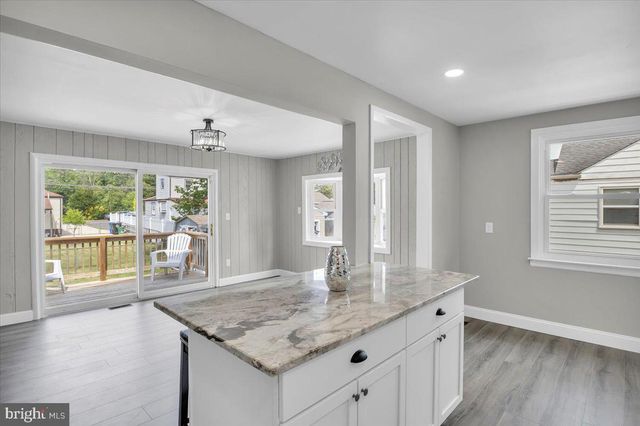 220 W UNDERWOOD AVENUE, Woodbury, NJ 08096