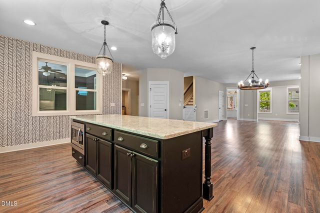 436 Skybluff Circle, Fuquay Varina, NC 27526