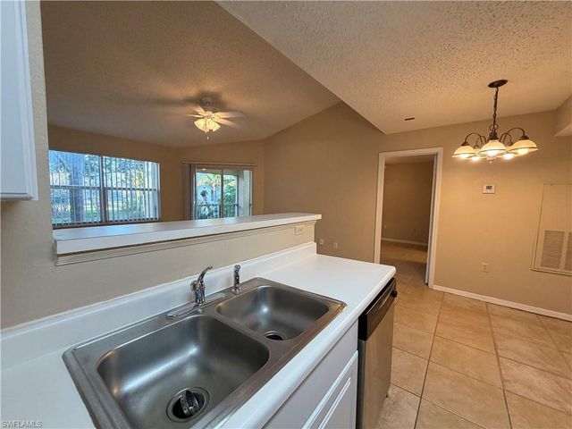 12561 Equestrian CIR 804, Fort Myers, FL 33907