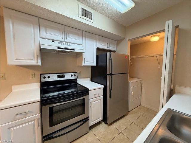 12561 Equestrian CIR 804, Fort Myers, FL 33907