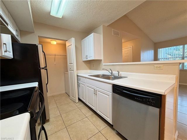 12561 Equestrian CIR 804, Fort Myers, FL 33907
