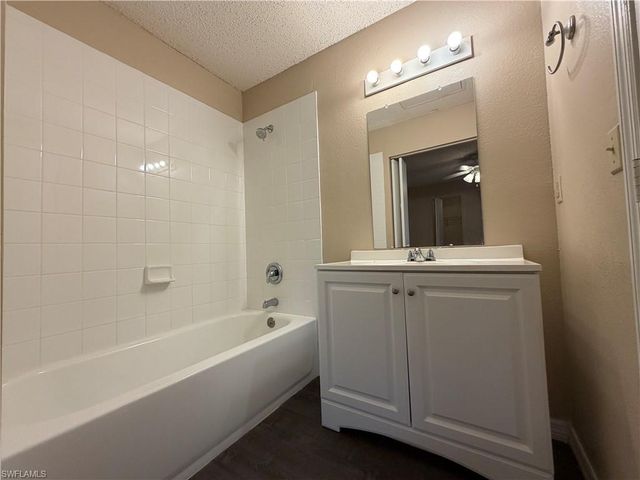 12561 Equestrian CIR 804, Fort Myers, FL 33907