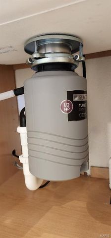 8301 Pepperidge Drive, St Louis, MO 63134