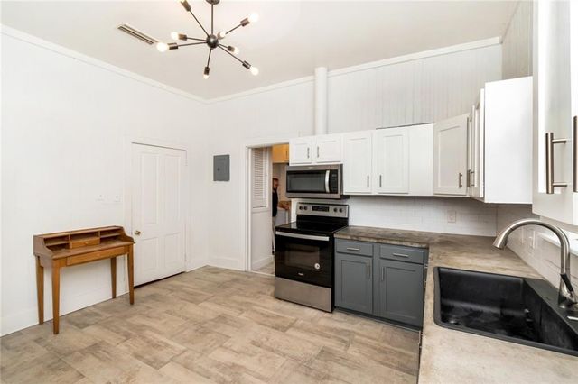 14 N Julia Street, Mobile, AL 36604