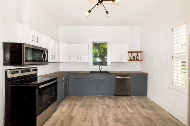 14 N Julia Street, Mobile, AL 36604
