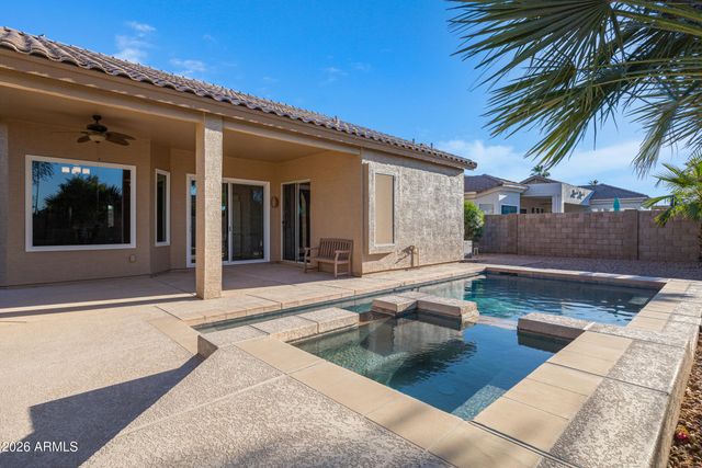 700 W CHERRYWOOD Drive, Chandler, AZ 85248
