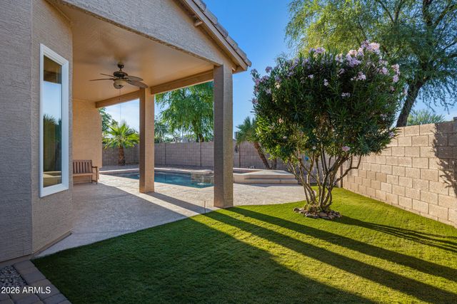 700 W CHERRYWOOD Drive, Chandler, AZ 85248