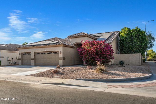 700 W CHERRYWOOD Drive, Chandler, AZ 85248