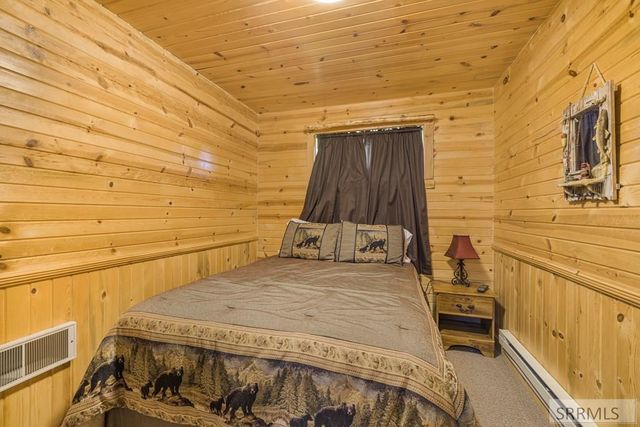 4001 Otter Trail, Island Park, ID 83429