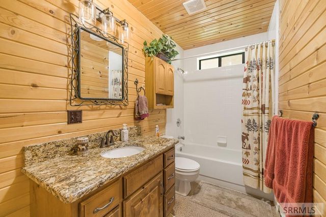 4001 Otter Trail, Island Park, ID 83429