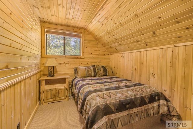 4001 Otter Trail, Island Park, ID 83429