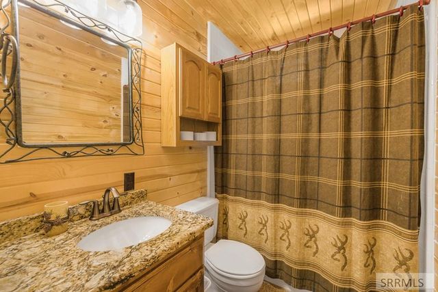 4001 Otter Trail, Island Park, ID 83429