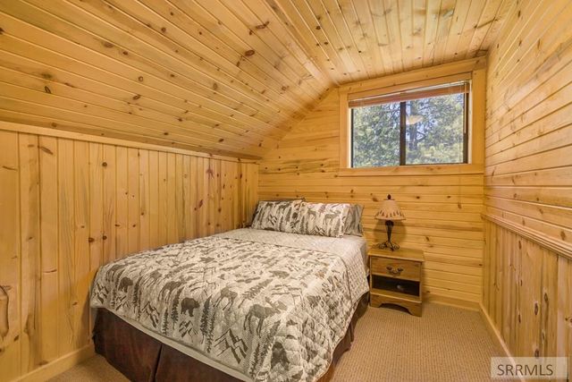 4001 Otter Trail, Island Park, ID 83429