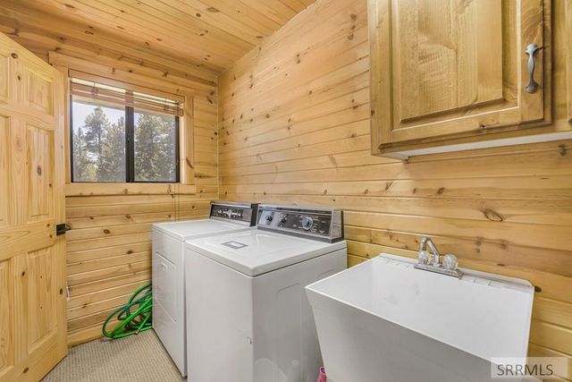 4001 Otter Trail, Island Park, ID 83429